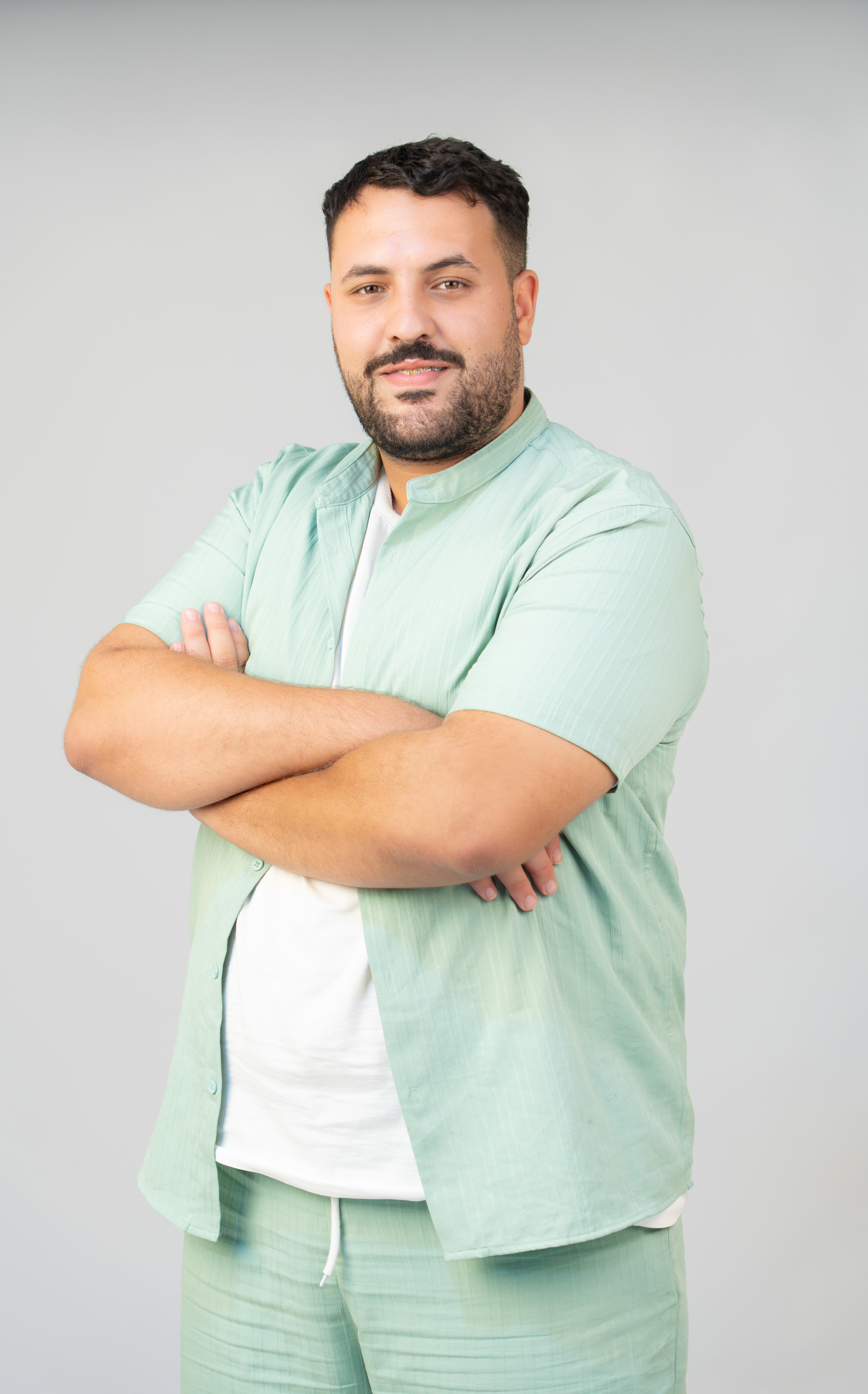 الأستاذ عبد الرحمان لباخ